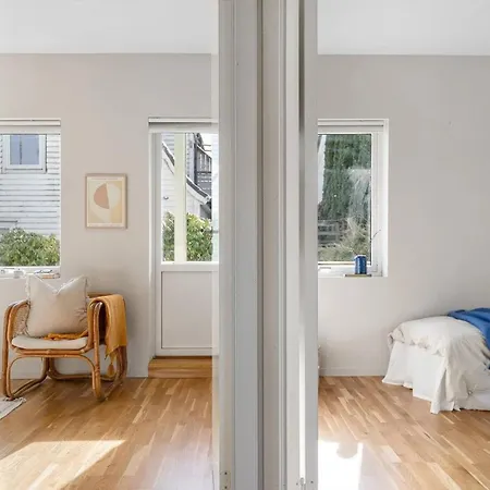 Cozy 2-bedroom Near Centre Lejlighed Bergen